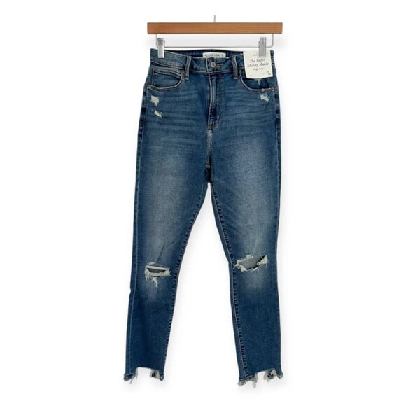 NWT Abercrombie & Fitch Curve Love Distressed Skinny Jeans - Picture 1 of 9